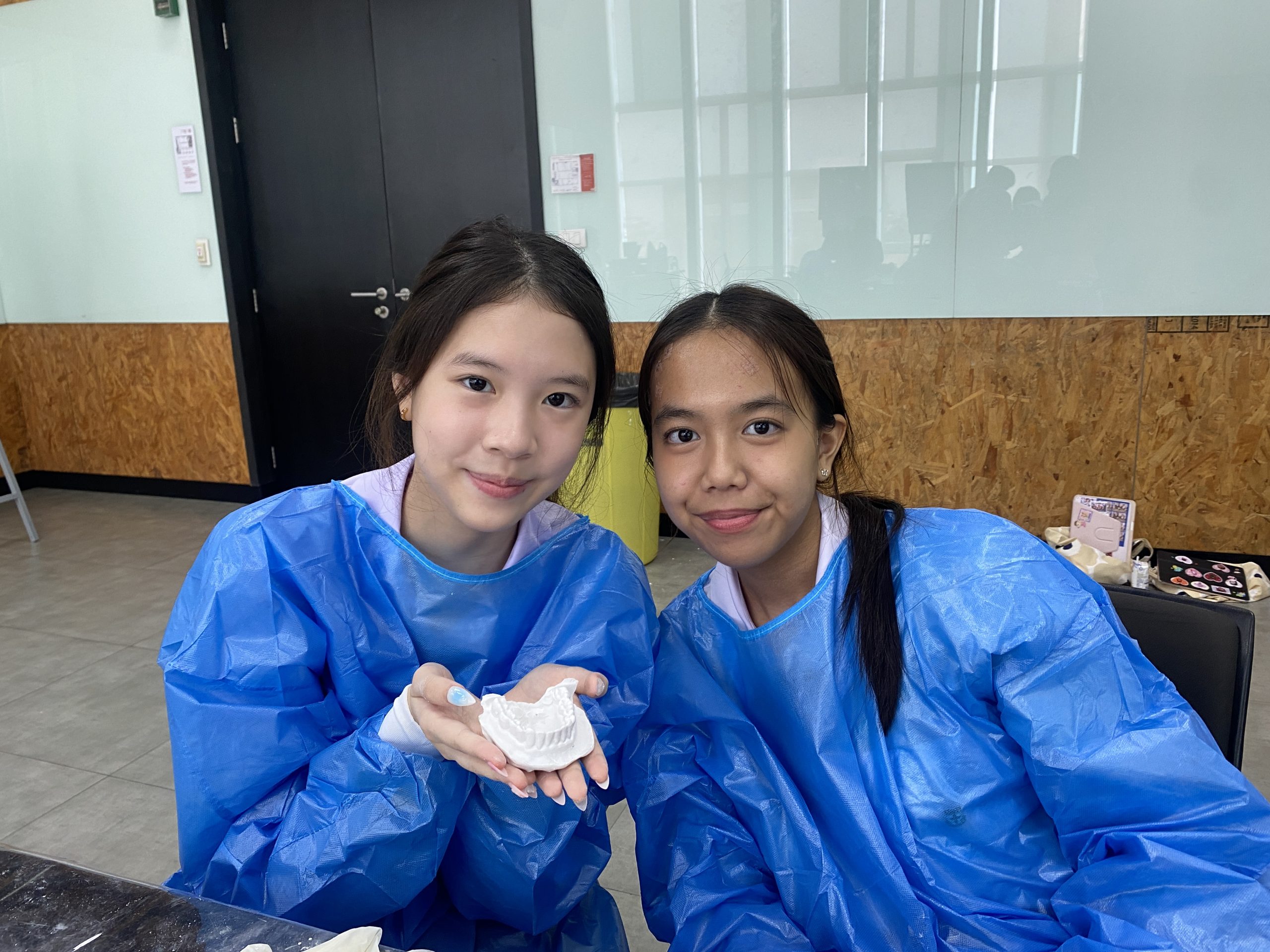 ค่ายเตรียมสอบเข้าแพทย์ ทันตแพทย์ สัตวแพทย์ เภสัช วิศวะ คอมพิวเตอร์ บริหาร นิเทศฯ ฯลฯ